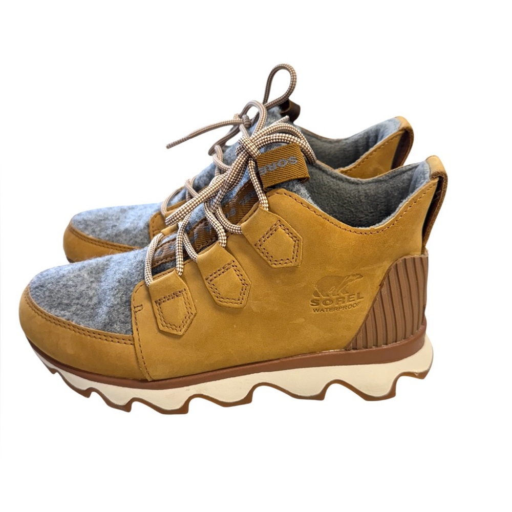Sorel Women’s Kinetic Caribou Waterproof Camel Brown and Gray Shoes Size 7 - Picture 2 of 8